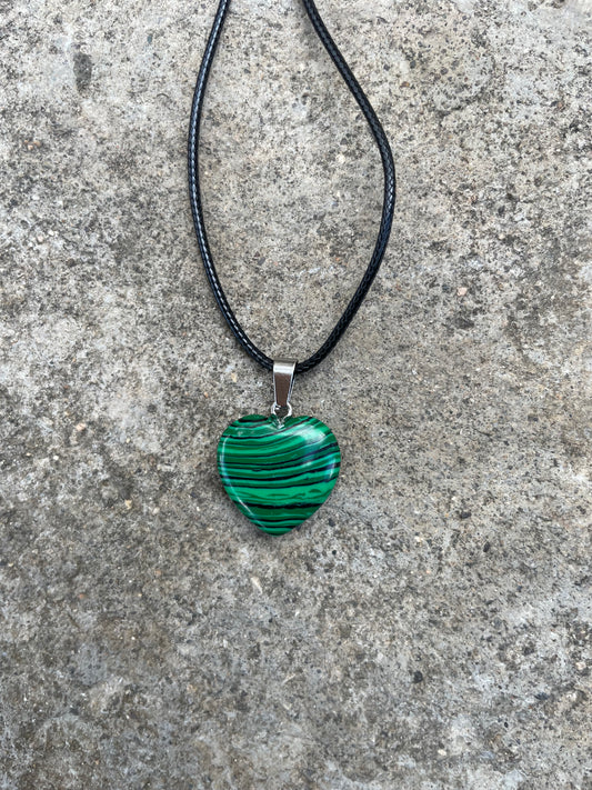 Green Calsilica Heart-shaped Necklace